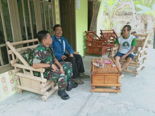 Silaturahmi ke Warga Desa Terus Dilakukan Sertu Mulyono