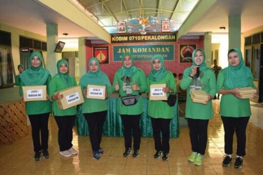 Persit Koramil 20 Pekalongan Selatan Juara Lomba Memasak HUT Ke-74 TNI