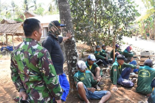 Pemulihan tenaga Para Satgas TMMD Donomulyo
