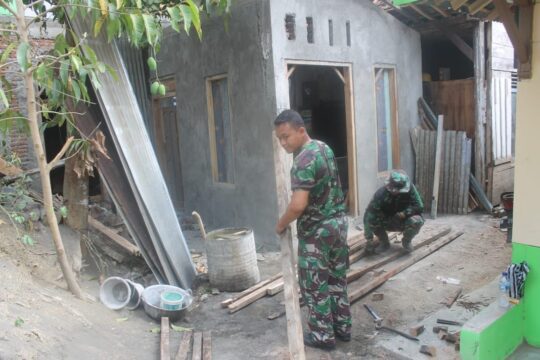Manfaatkan Kaso Bekas, Praka Rino dan Pratu Yongky Lakukan Ini