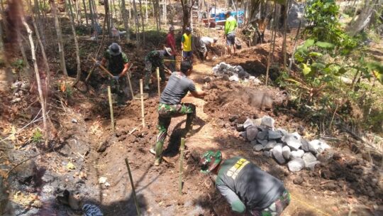 Masuk pekan ke 2 program TNI Manunggal Membangun Desa (TMMD) ke-106 Kodim 0818