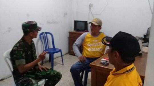 Babinsa Koordinasi dengan Perangkat Desa Untuk sukseskanTMMD Ke-106