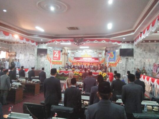 Sah Dilantik, Romli Jabat Ketua DPRD Lampura