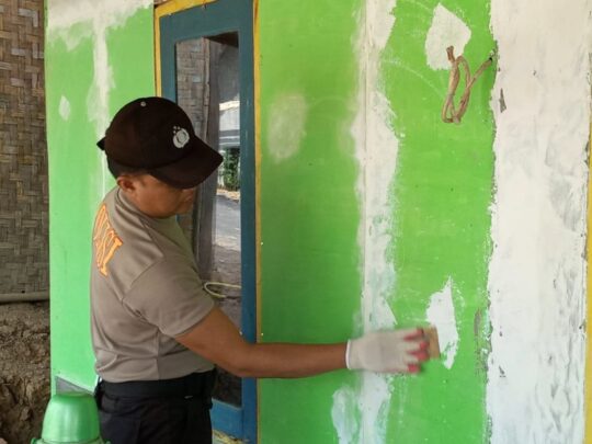 Kebersamaan TNI dan POLRI Terbangun Dalam Kegiatan TMMD.