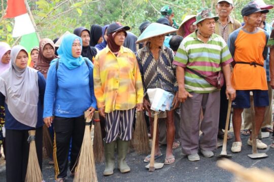 Arahan untuk Satgas TMMD 106 Kodim Cilacap dan Warga Desa