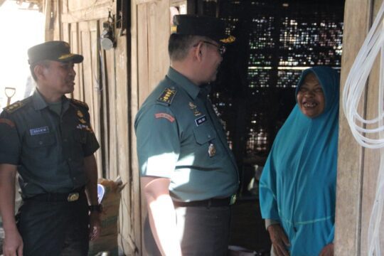 Senyum Gembira Mbah Plendik Sambut Kehadiran Koorsahli Pusterad