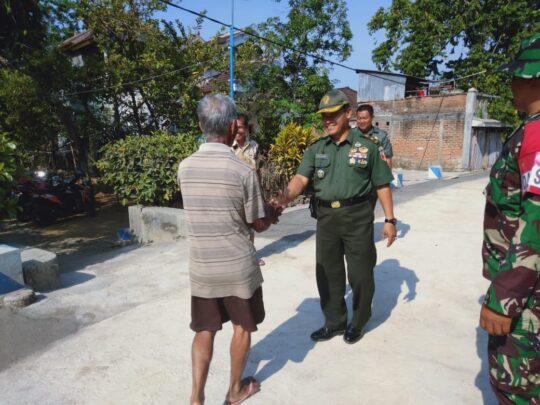 Tinjau Sasaran TMMD ke 106, Kasdim 0802/Ponorogo Disambut Warga Dusun Dalangan