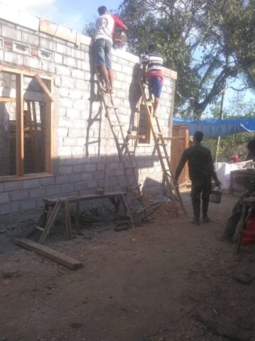 MANFAATKAN CUACA REDUP SATGAS TMMD KEJAR TAYANG RTLH RUMAH BOYANI.