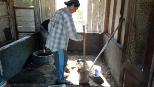 Bonggol Pisangpun Berlaku untuk Padatkan Tanah di TMMD 106