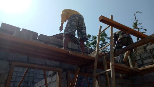 Satgas TMMD Masih Lanjut Pemasangan Batako