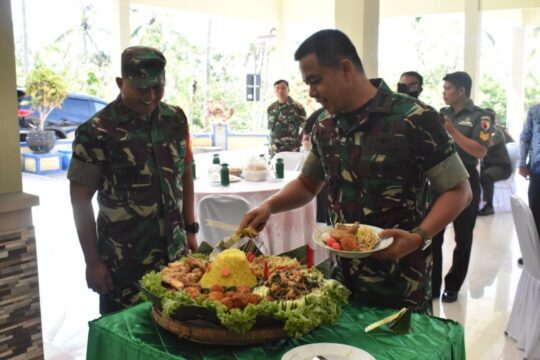 SATGAS TMMD KODIM 0818,MENJADI CONTOH DALAM SIKAP DAN KESEDERHANAANNYA