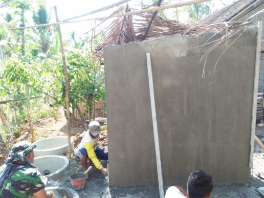 JAMBAN PAK KARTONO DALAM TMMD REG KE 106 KODIM 0818 MALANG – BATU