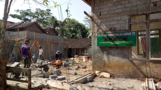 Sasaran TMMD Yang Saling Berdekatan antara Mushola dan RTLH