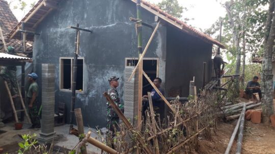 Pawas Arahkan Pengerjaan Rehab RTLH TMMD ke 106 Kodim 0802