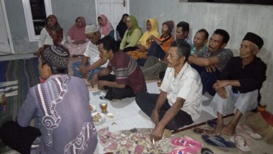 Kades Cilibang Ajak Warga Kerja Bhakti bersama Satgas TMMD, Percepat Pembangunan RTLH.