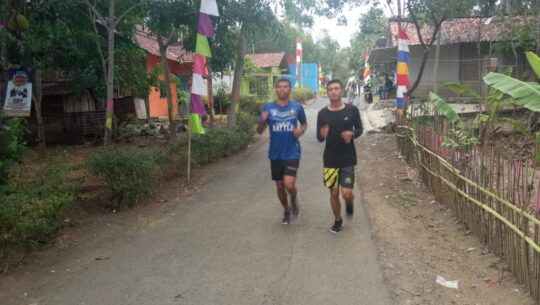Rileks Sambil Lari Sore Ala Satgas TMMD 106 Kodim Cilacap