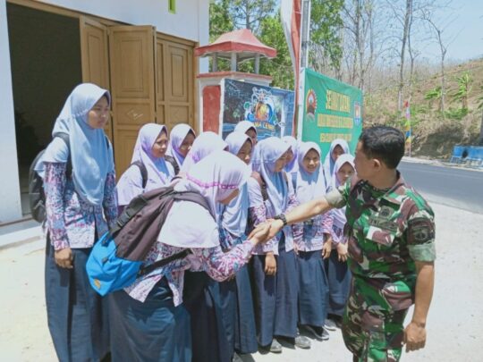 Di Sekolah pun, Sertu Mulyono Tebarkan Kesadaran Berbangsa dan Bernegara