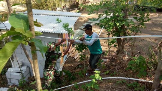 Perbaiki Pipa Peralon Saluran Wudhu Mushola Pemancingan Krama Cenil