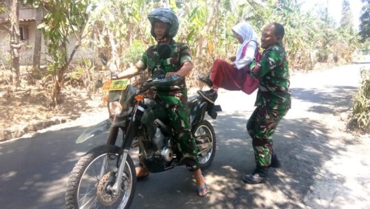 Sertu Mulyono Kembali “Ngojek” Lagi