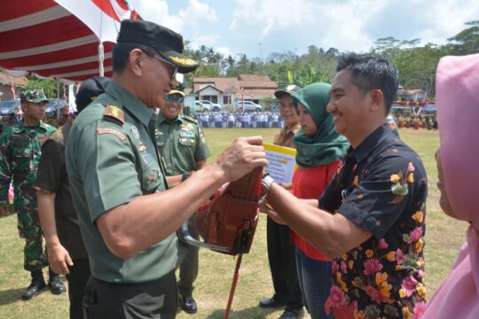 Danrem 071/Wijayakusuma : TMMD Mempercepat Pembangunan dan Meningkatkan Kesejahteraan Masyarakat