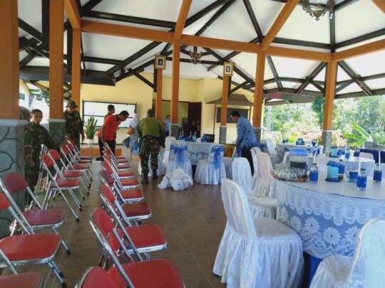 Dukung Pelaksanaan TMMD ke-106, Sekcam Sooko Turun Tangan Menata Posko