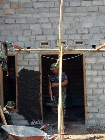 CANGKUL SIAP BERAKSI, TMMD REG KE 106 KODIM 0818 MALANG-BATU