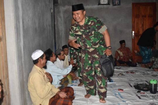 Pererat Silaturahmi, Satgas TMMD Ikuti Yasinan Bersama Warga