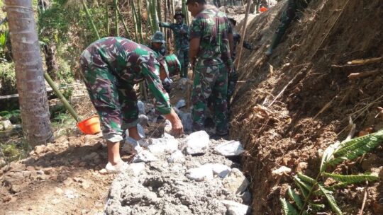 Peltu Trisno Turun Tangan, Pengerjaan Talud TMMD Ke-106 Segera Dikebut