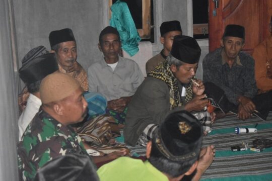 KESEHATAN SATGAS TMMD KODIM 0818/MALANG – BATU BERCENGKRAMA DENGAN MASYARAKAT