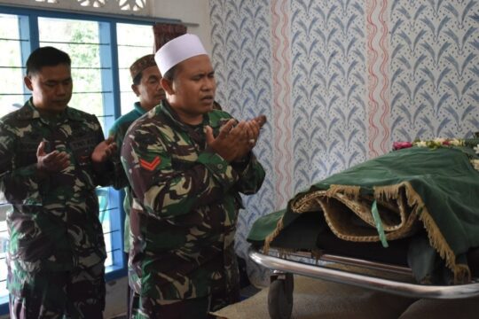 KEPEDULIAN SATGAS TMMD 106 KEPADA KEDUKAAN WARGA