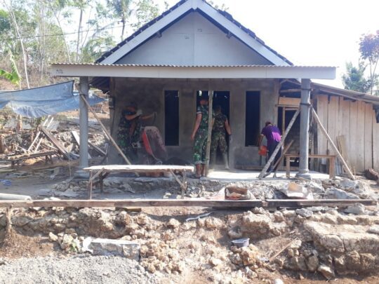 Tampak depan RTLH Mbah Painem