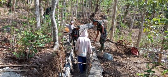 TANGGAL MERAH,TETAP LANJUTKAN IRIGASI