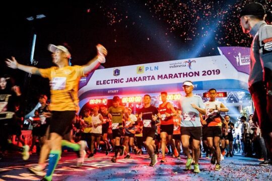 Tawarkan Rute Unik Ibu Kota, Electric Jakarta Marathon 2019 Diramaikan Ribuan Peserta Asing