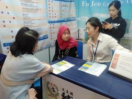 Ratusan Pelajar Ikuti Pameran Beasiswa bersama Taiwan Education Center