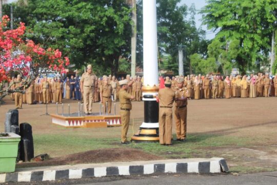 Pemkab Lampura Gelar Apel Pagi Sekaligus Peringati Hari Anti Korupsi Sedunia