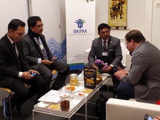 Menkominfo Bahas Kerja Sama Pengembangan Teknologi 5G dengan Qualcomm di Davos