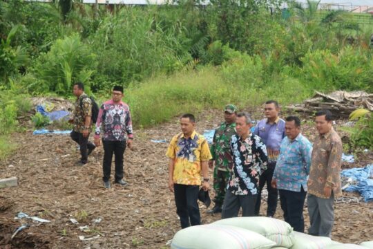 Pasar Rakyat Sungai Saren di Kunjungi Sekda Tanjabar