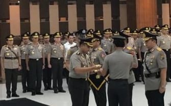 Kapolri Lantik Wakapolri dan 3 Kapolda