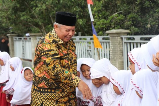 Bupati Hadiri Kegiatan Deklarasi Buang Air Besar (BAB)