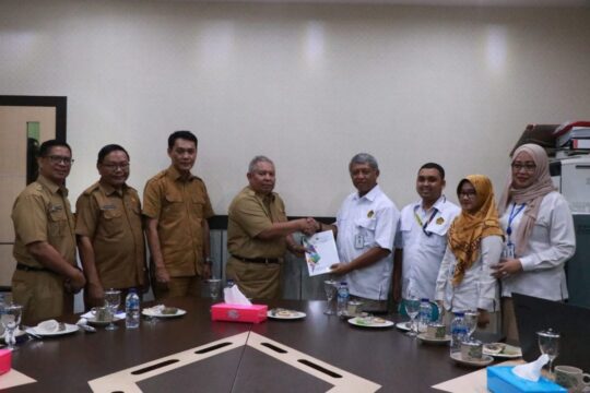 Bupat Tanjabbar Berharap Ada Kuota Bagi Putra-Putri Daerah  dalam Pendidikan