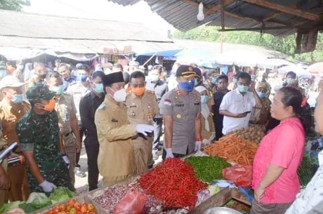 Terjadi Lonjakan Harga, Bupati Bersama Forkopimda Lampura Sidak Pasar