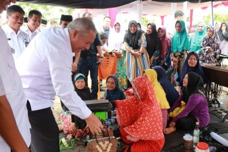 Bupati Launching Bansos Program Sembako Non Tunai