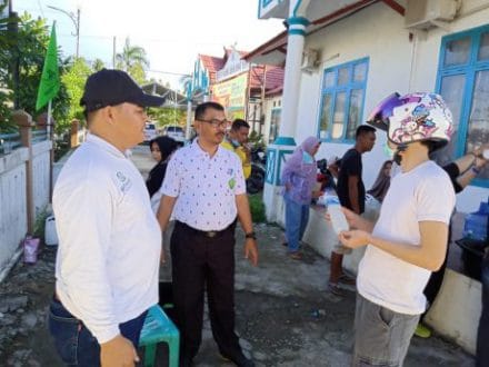  Saka  Bakti  Husada  Bagikan Disinfektan Gratis untuk 