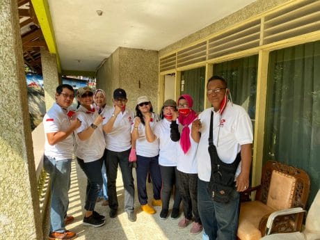 Pejuang Bravo Lima Tangerang Berikan Bantuan Masker kepada Warga
