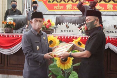 Sidang Paripurna LKPj Ditengah Pandemi Covid-19 Diwarnai Aksi Walk Out