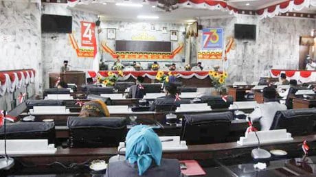 Budi Utomo Hadiri Paripurna Agenda Penyerahan LKPj 2019 dari DPRD