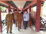 Bupati Tanjabbar Sempatkan Lihat Pasien Covid-19 Di RSUD Daud Arif