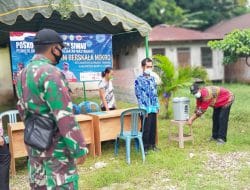 Babinsa Koramil 1013-01/Kandui Tegakkan Disiplin Protkes Covid-19