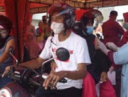 Bupati Tulungagung Pantau Vaksinasi Drive Thru di GOR Lembupeteng