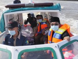 Bupati Resmikan Ambulance Air di Pelabuhan LLASDP Tanjung Jabung Barat